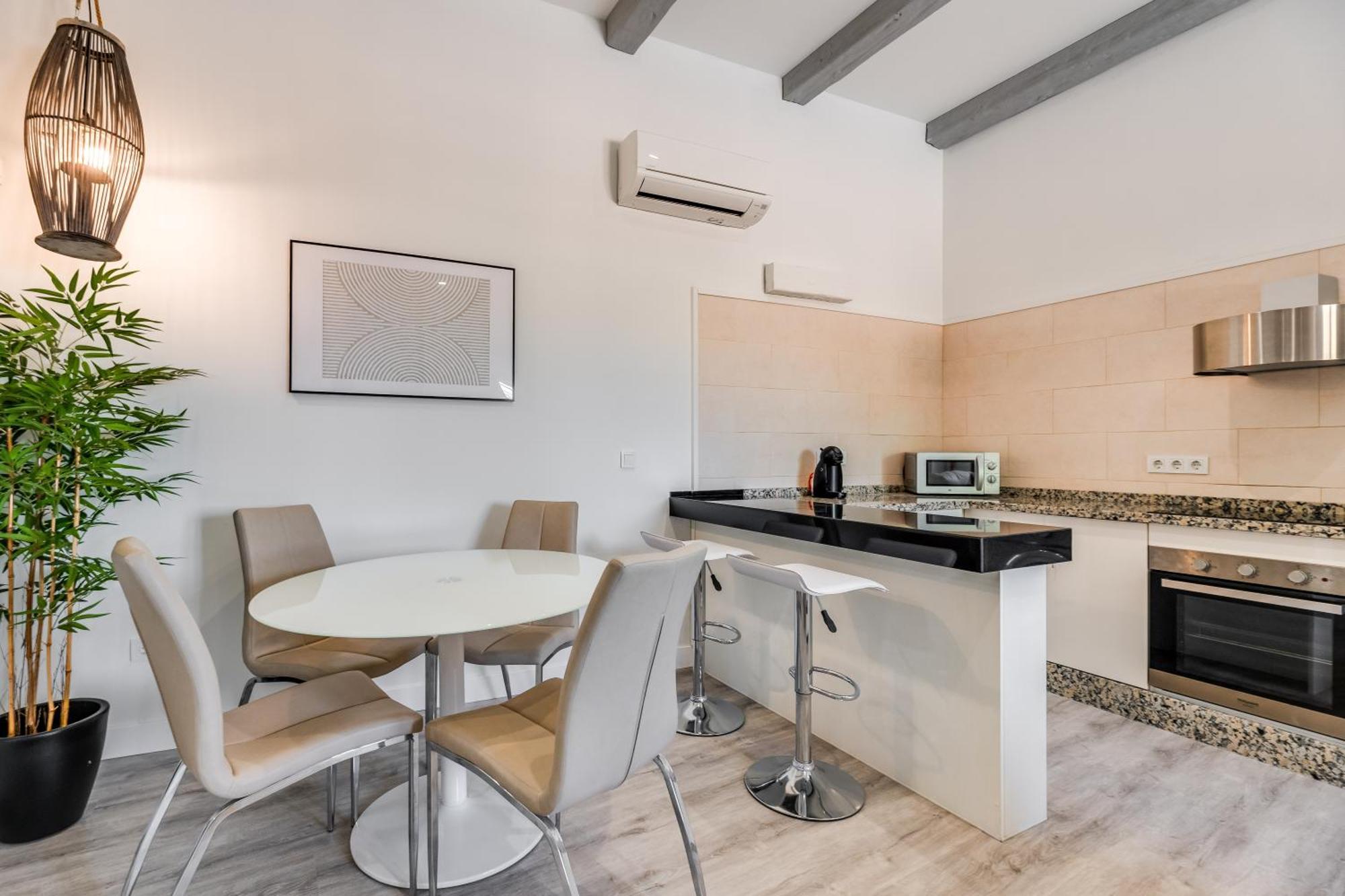 말라가 Sea View With Shared Terrace 아파트 외부 사진